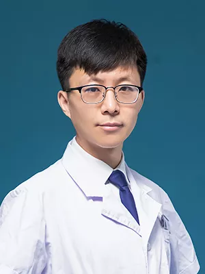 王睆